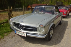 Mercedes-Benz-SL-230-Bj.-1966-150-PS-2300-cm³-6-Zylinder