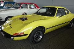 Opel-GT-Bj.-1973-90-PS-1900-cm³-4-Zylinder