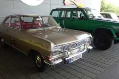 Opel-Rekord-B-Coupe-19L-Bj.-1966-90-PS-1897-cm³-4-Zylinder