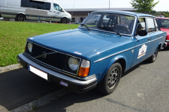 VOLVO-244-DL-Bj.-1976-90-PS-1900-ccm-4-Zylinder